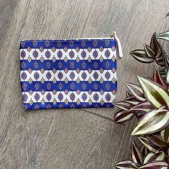Pouch with Turkish motifs print. - Picture 1 of 4